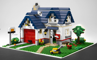 Illustration for article titled This Season's Must-Buy LEGO Sets